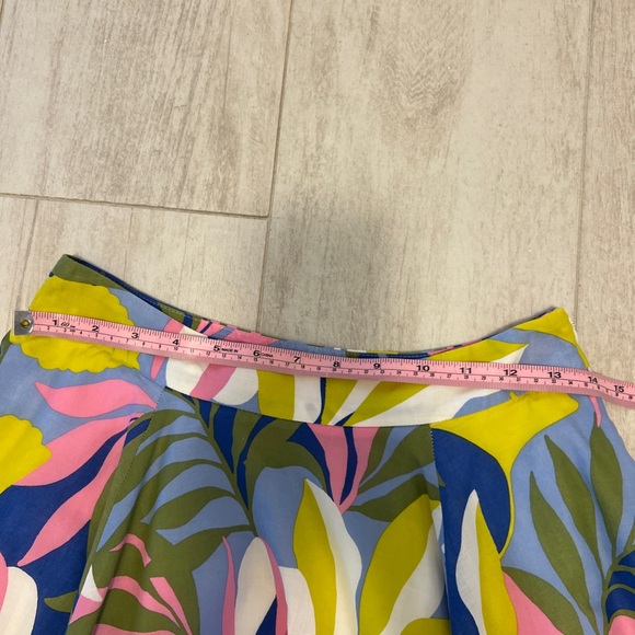 Boden full skirt. Absolutely loved it but need to size up! - Picture 13 of 13